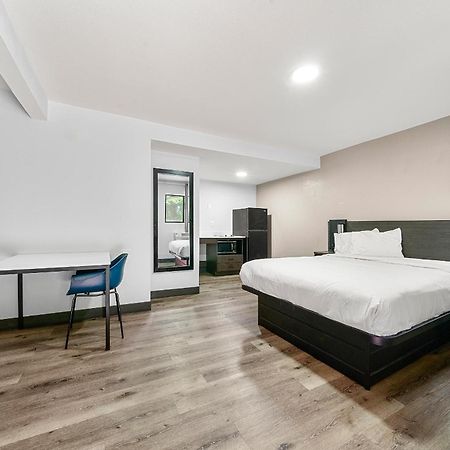 Southern Suites Carrollton Extérieur photo