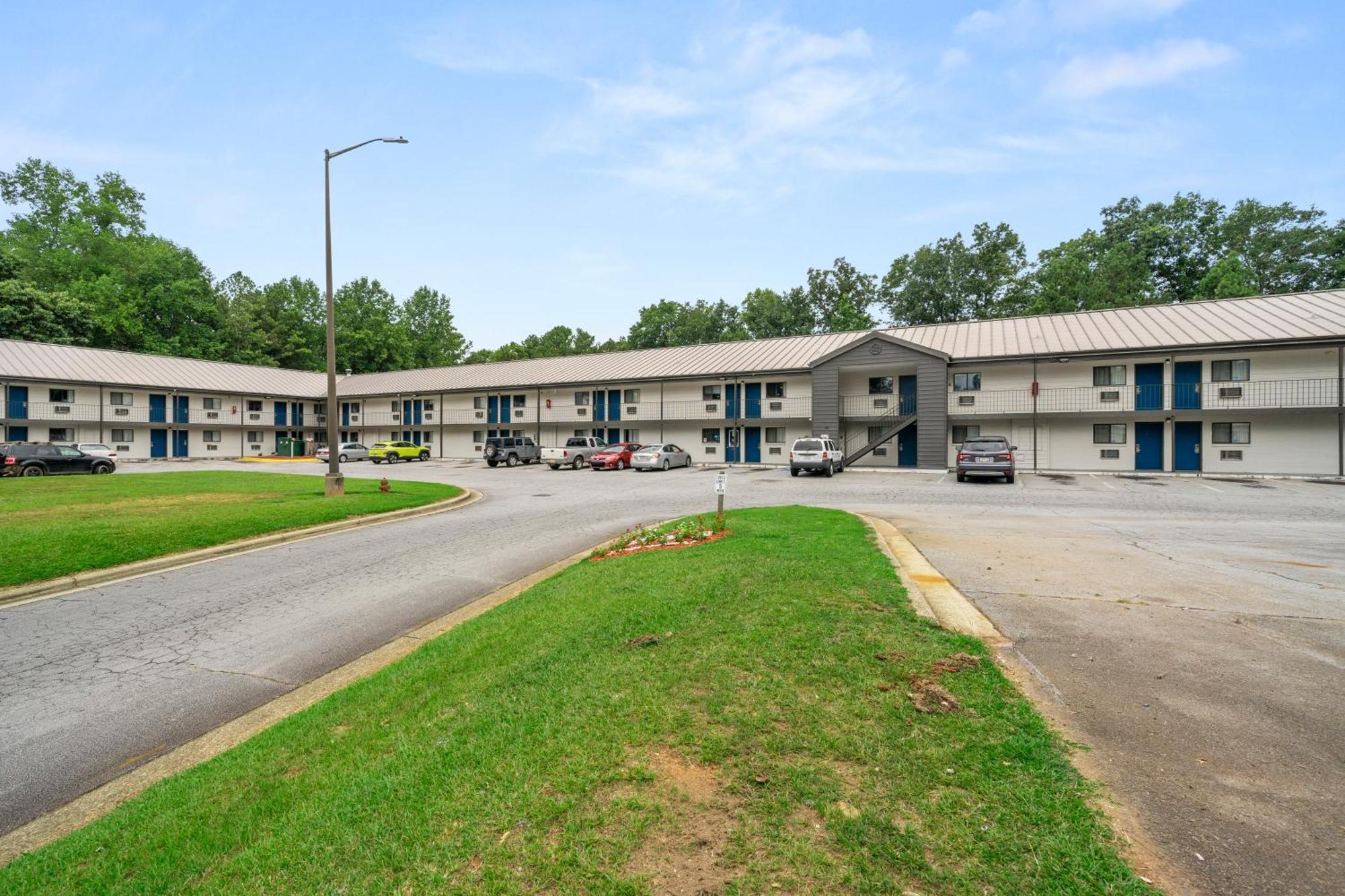Southern Suites Carrollton Extérieur photo