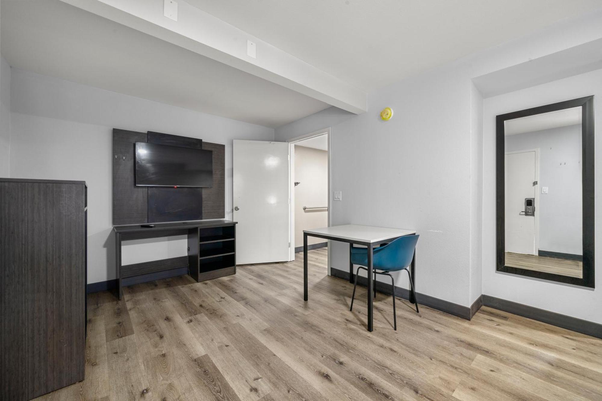 Southern Suites Carrollton Extérieur photo
