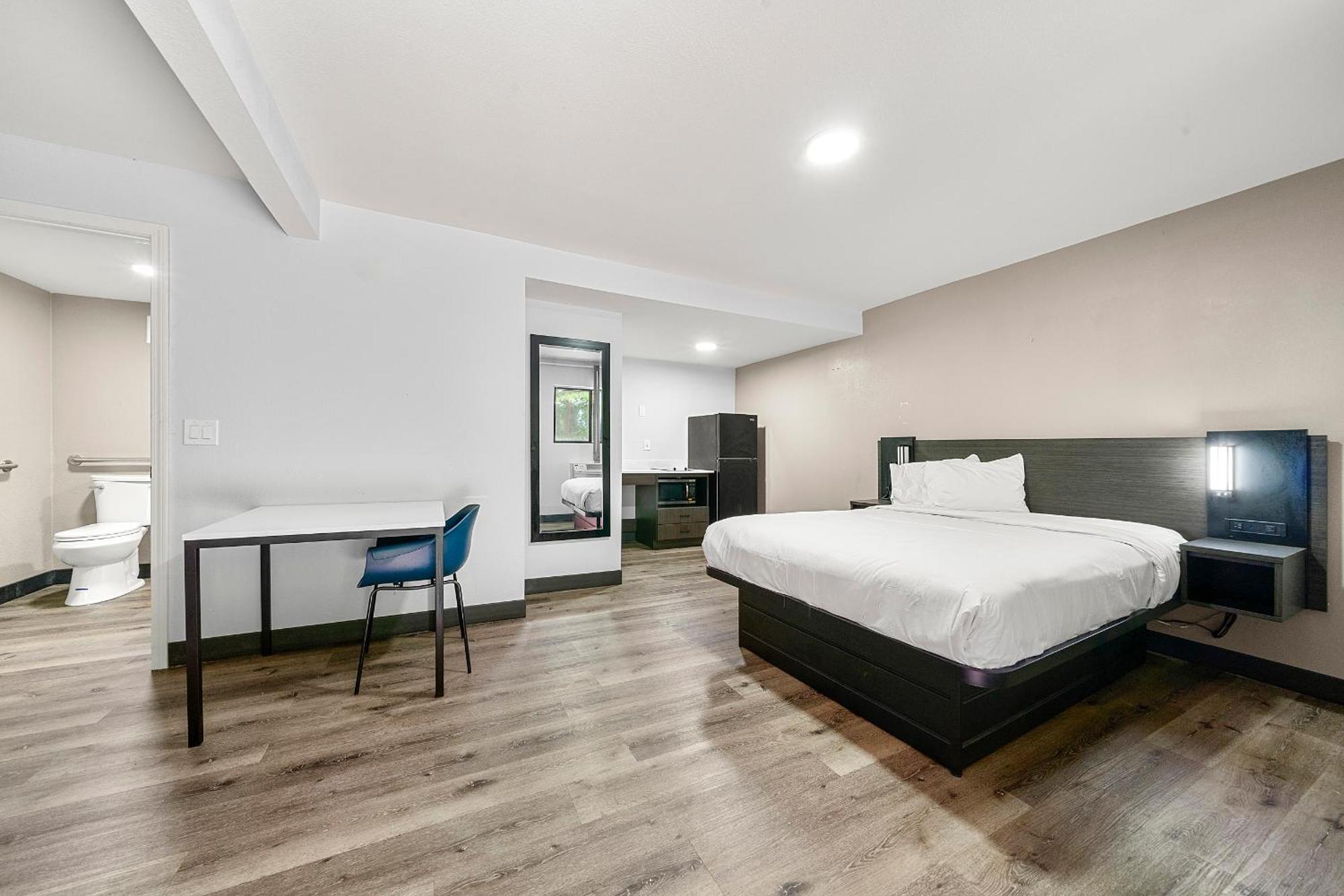 Southern Suites Carrollton Extérieur photo